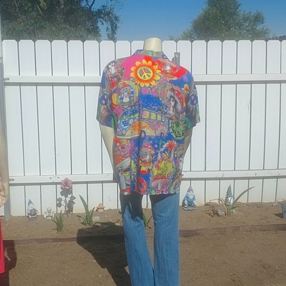 Retro Shirt - Picture 4 of 8